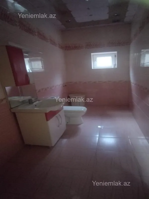 Satılır 5 otaqlı həyət evi 220 m²