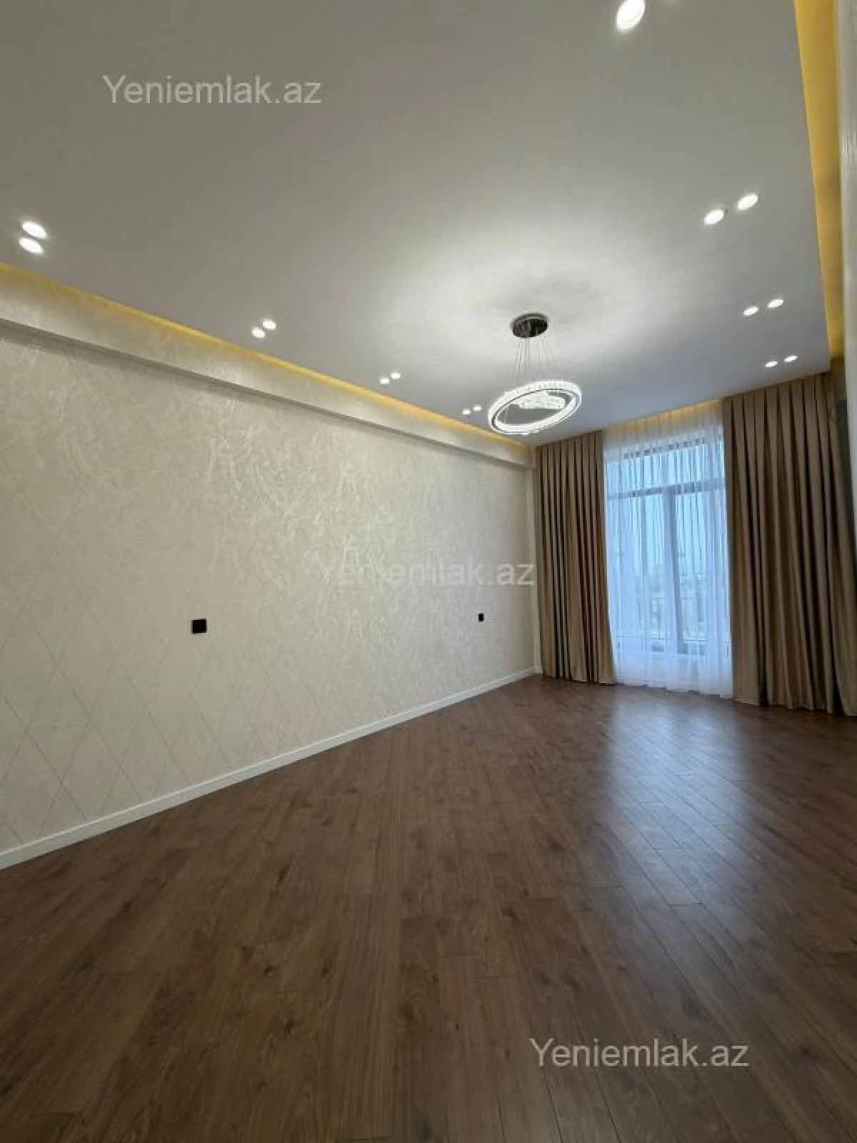 Satılır 2 otaqlı yeni tikili 60 m²