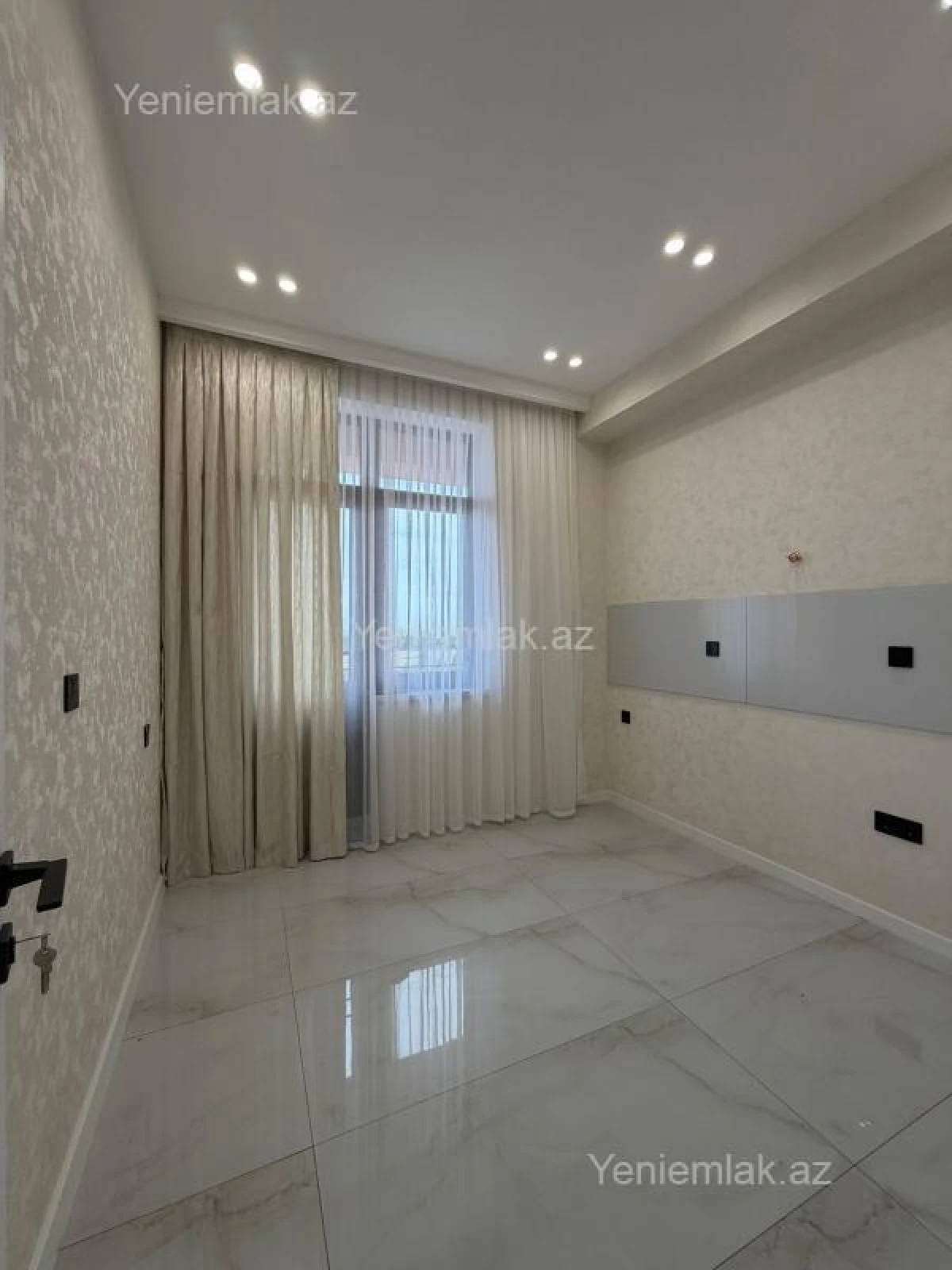 Satılır 2 otaqlı yeni tikili 60 m²