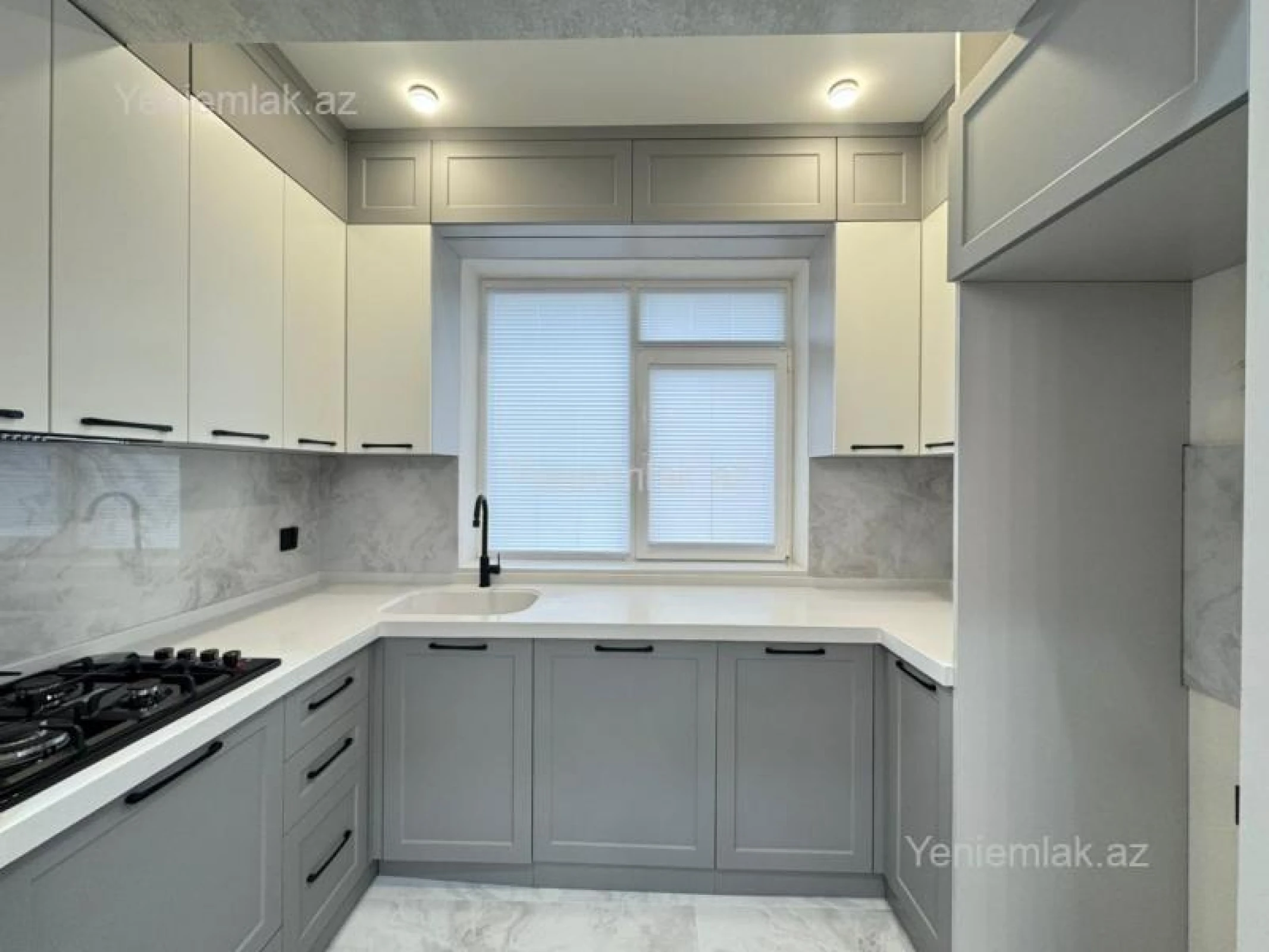 Satılır 3 otaqlı yeni tikili 80 m²