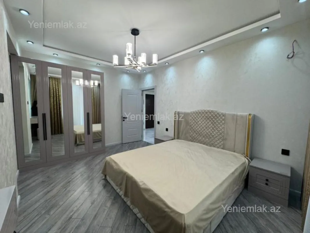 Satılır 3 otaqlı yeni tikili 80 m²