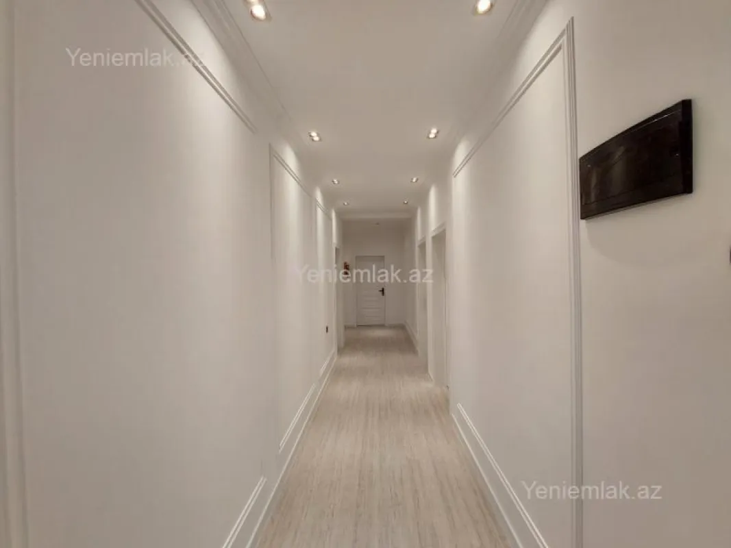 Satılır 4 otaqlı həyət evi 157 m²
