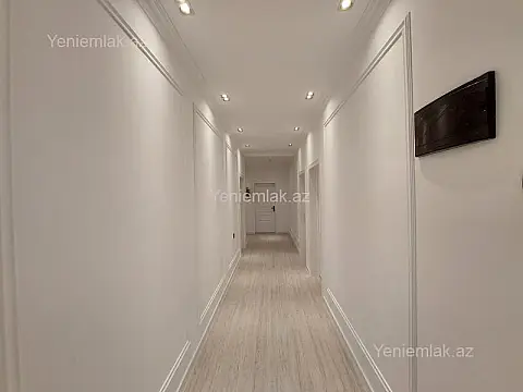 Satılır 4 otaqlı həyət evi 157 m²
