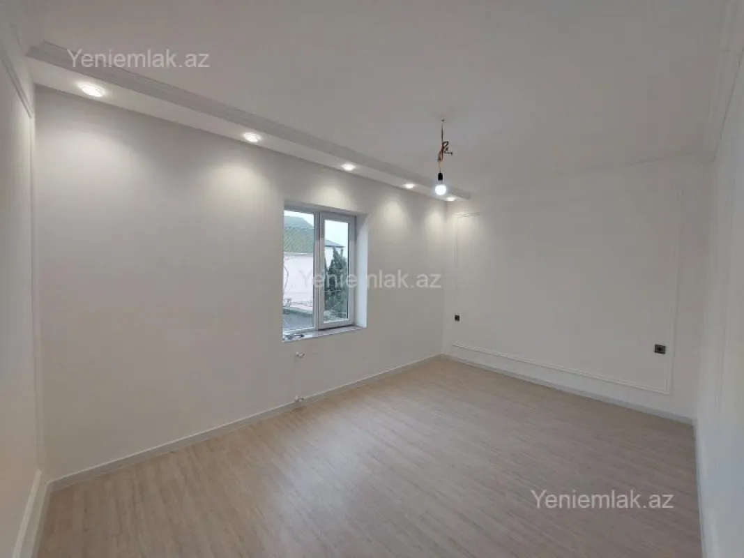 Satılır 4 otaqlı həyət evi 157 m²