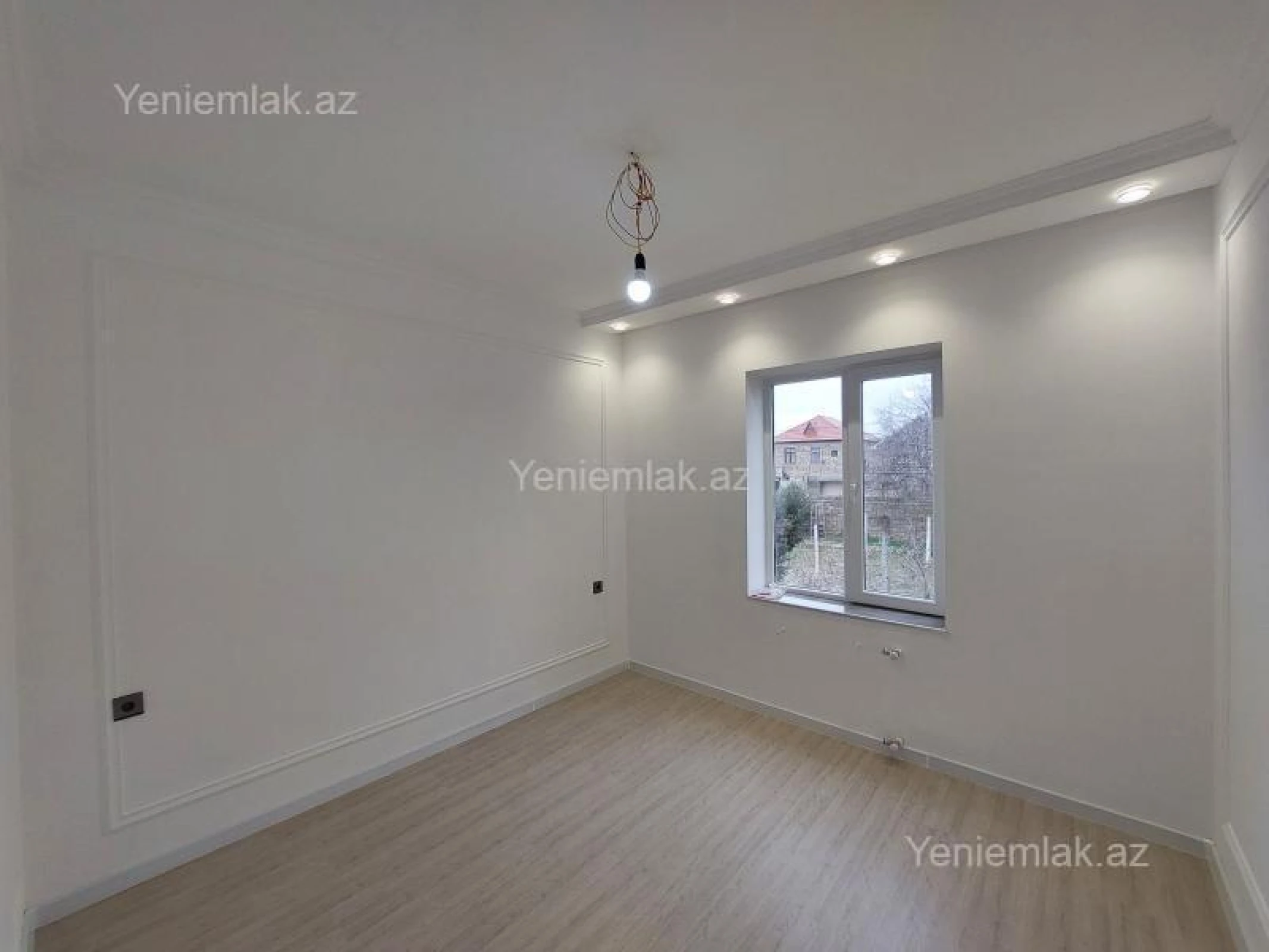 Satılır 4 otaqlı həyət evi 157 m²