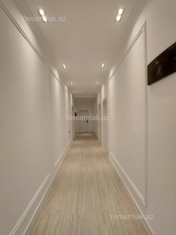 Satılır 4 otaqlı həyət evi 157 m²