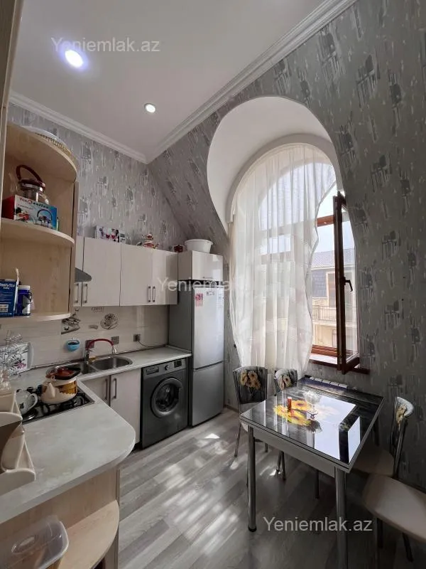 Satılır 2 otaqlı yeni tikili 60 m²