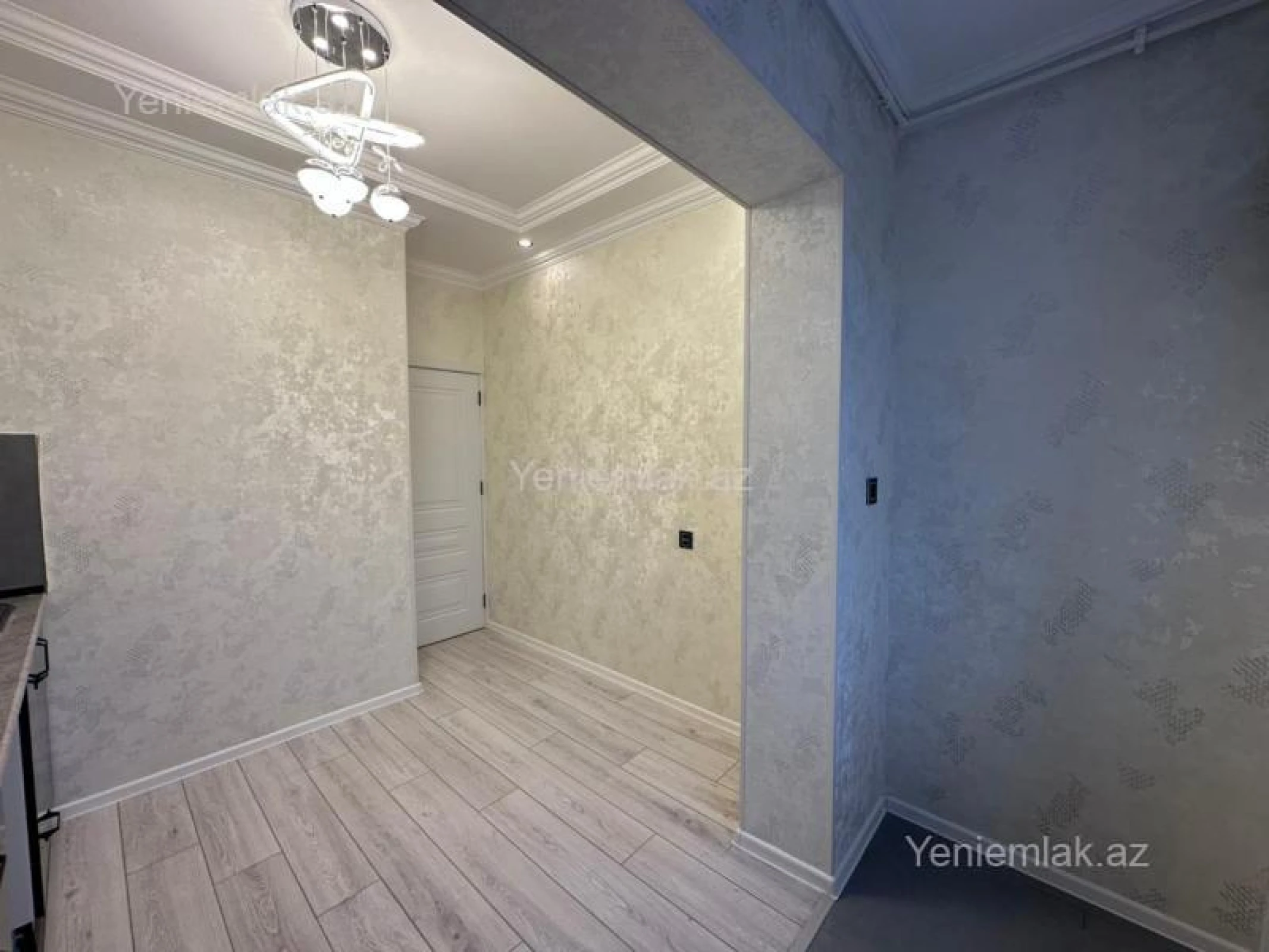 Satılır 2 otaqlı köhnə tikili 45 m²