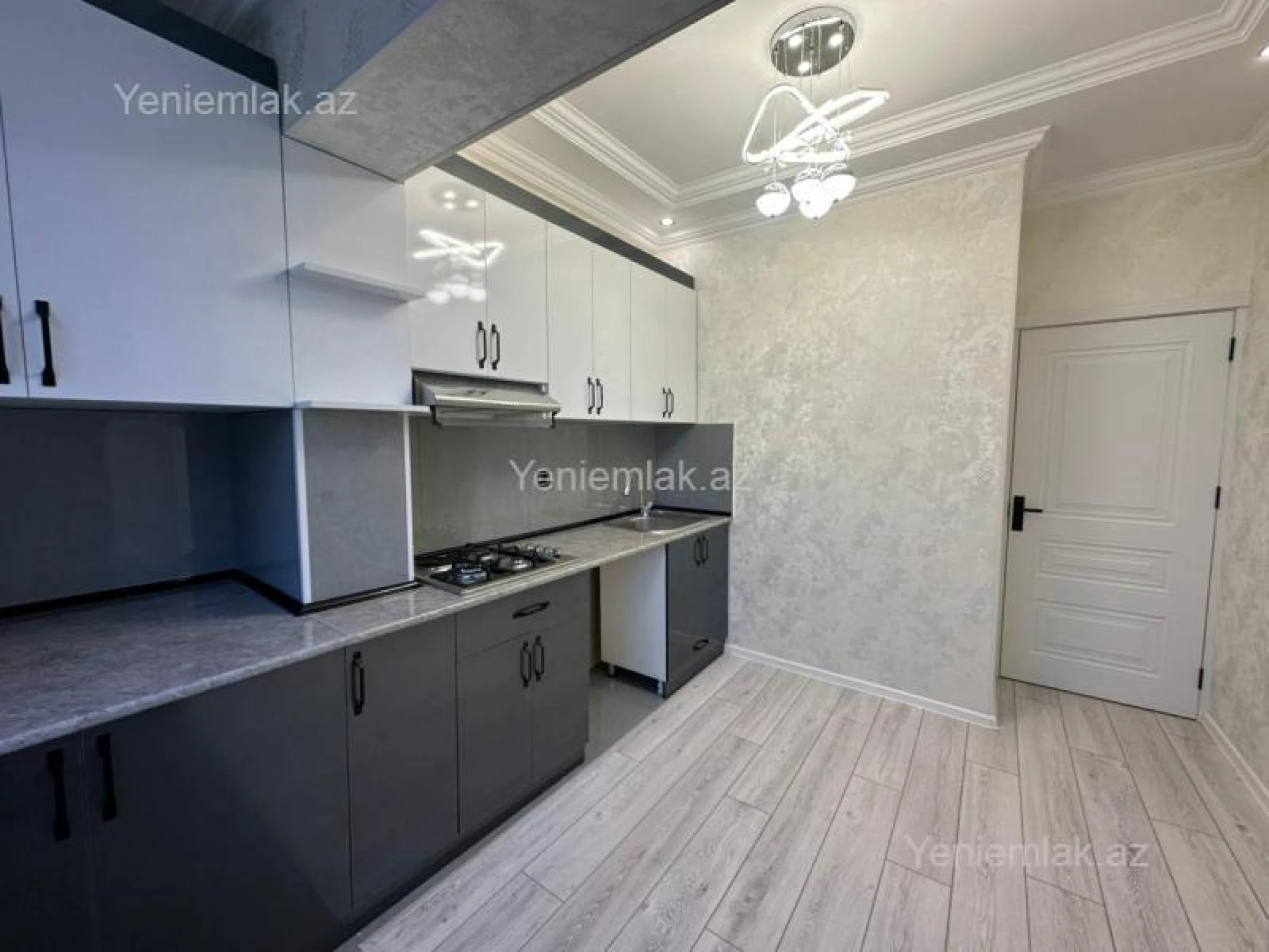 Satılır 2 otaqlı köhnə tikili 45 m²