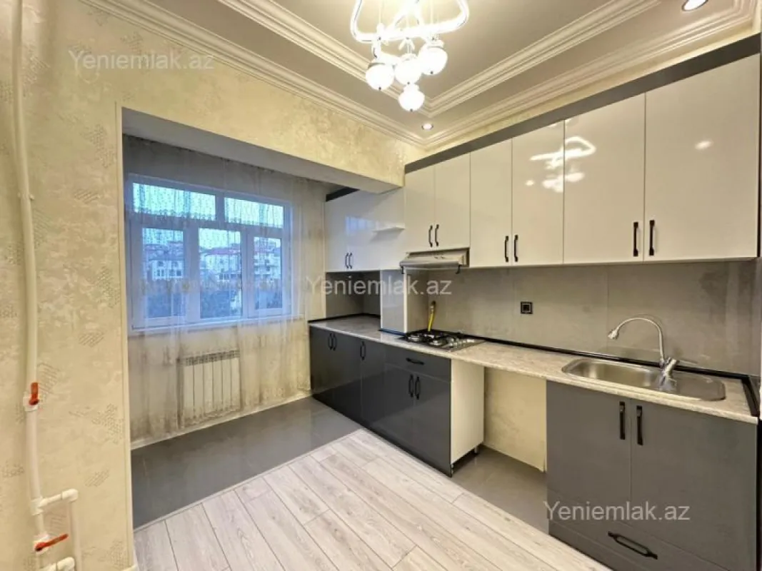 Satılır 2 otaqlı köhnə tikili 45 m²