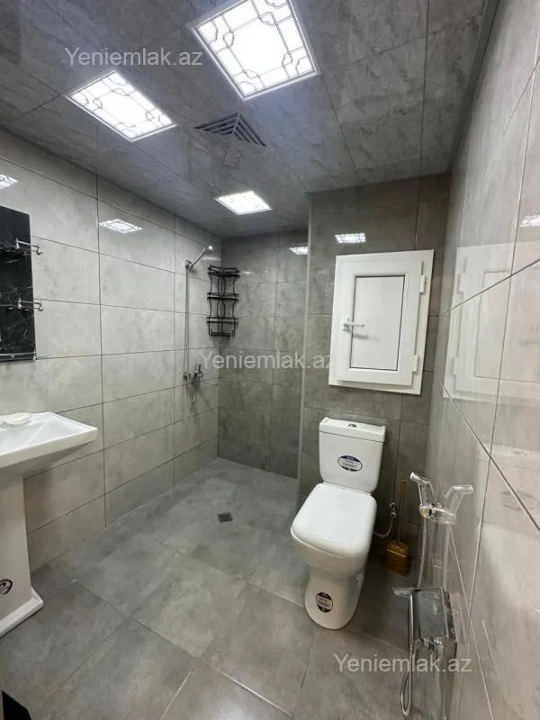 Satılır 2 otaqlı köhnə tikili 45 m²