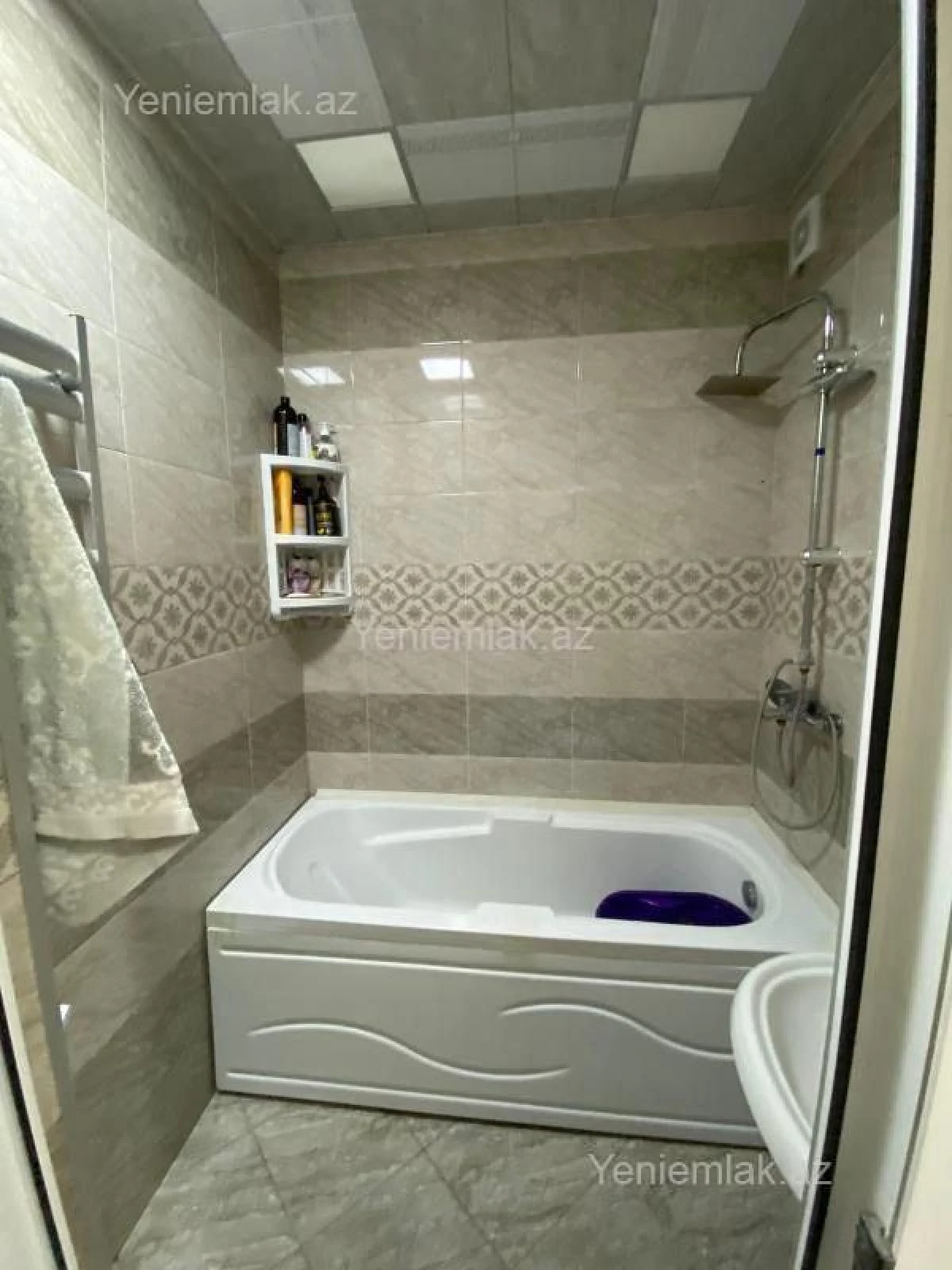 Satılır 4 otaqlı köhnə tikili 95 m²