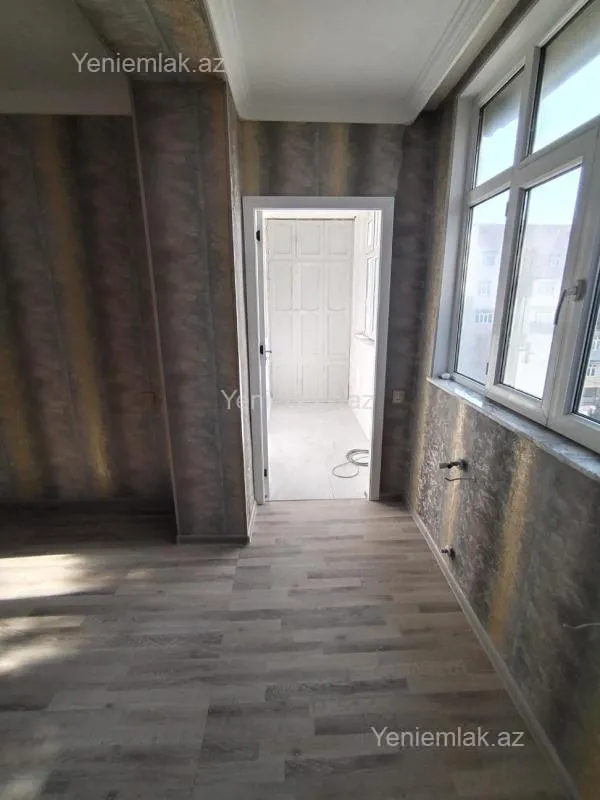 Satılır 3 otaqlı köhnə tikili 82.8 m²