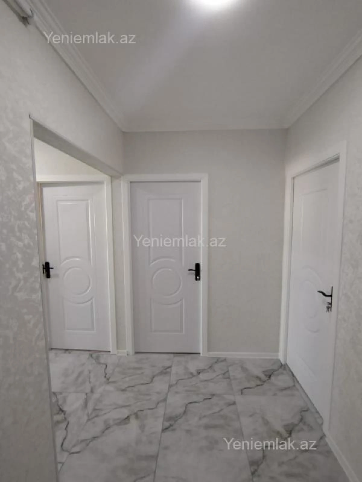 Satılır 3 otaqlı köhnə tikili 82.8 m²