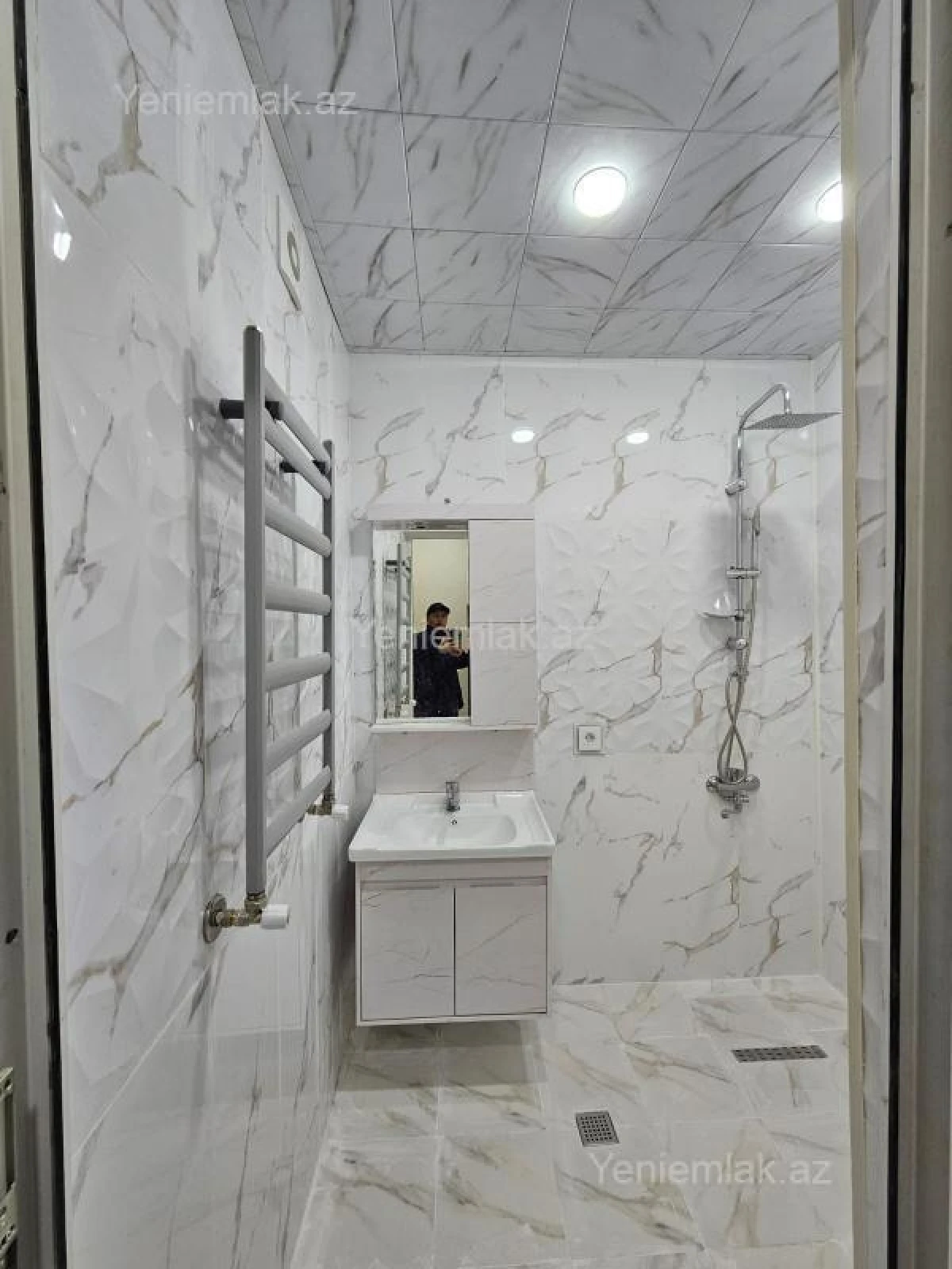 Satılır 3 otaqlı köhnə tikili 73 m²