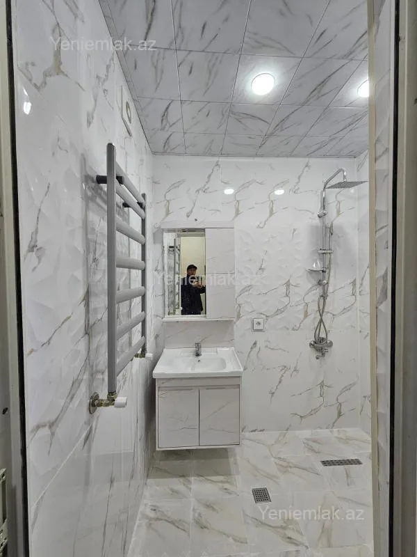 Satılır 3 otaqlı köhnə tikili 73 m²