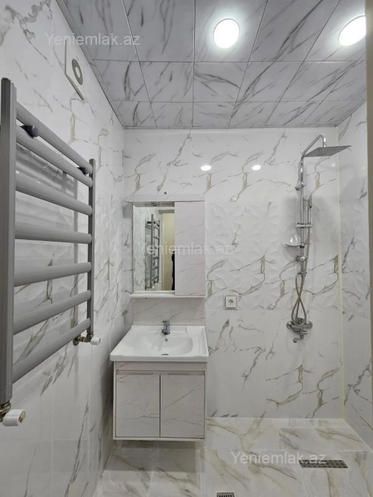 Satılır 3 otaqlı köhnə tikili 73 m²