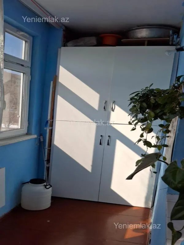 Satılır 3 otaqlı köhnə tikili 68 m²