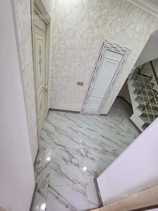 Satılır 5 otaqlı həyət evi 140 m²