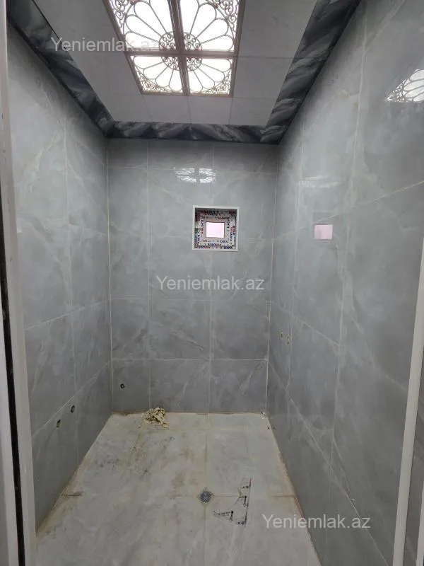 Satılır 5 otaqlı həyət evi 140 m²