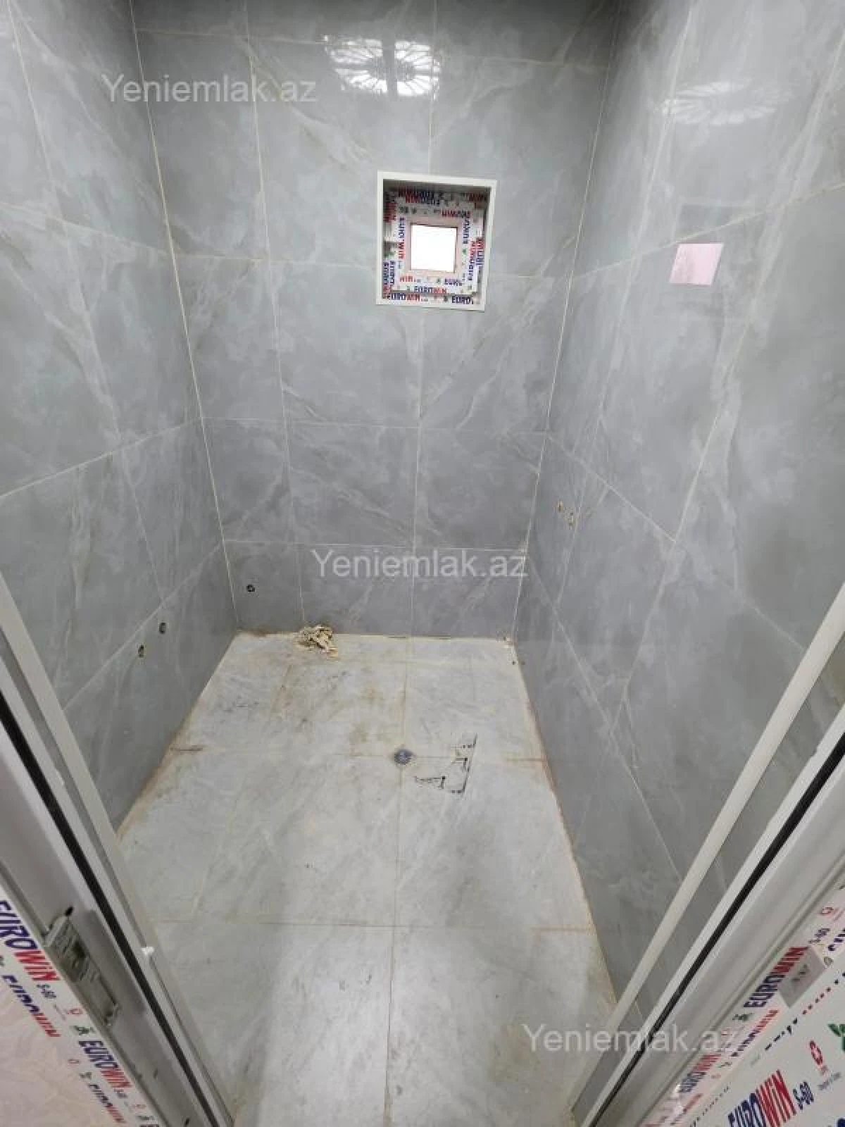 Satılır 5 otaqlı həyət evi 140 m²