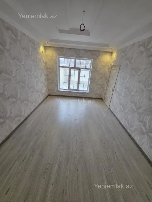 Satılır 5 otaqlı həyət evi 140 m²