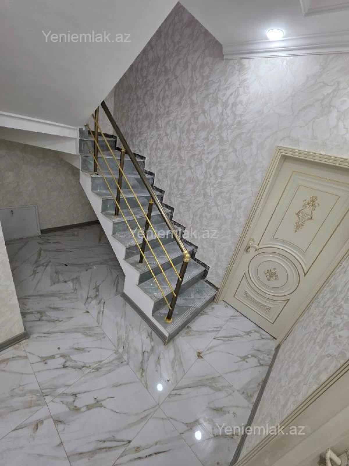 Satılır 5 otaqlı həyət evi 140 m²