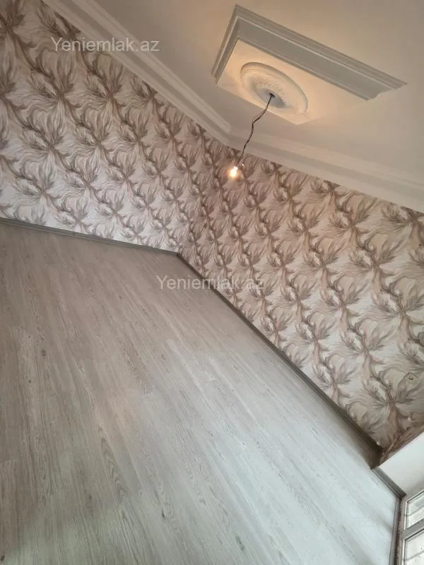 Satılır 5 otaqlı həyət evi 140 m²
