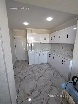 Satılır 3 otaqlı köhnə tikili 78 m²