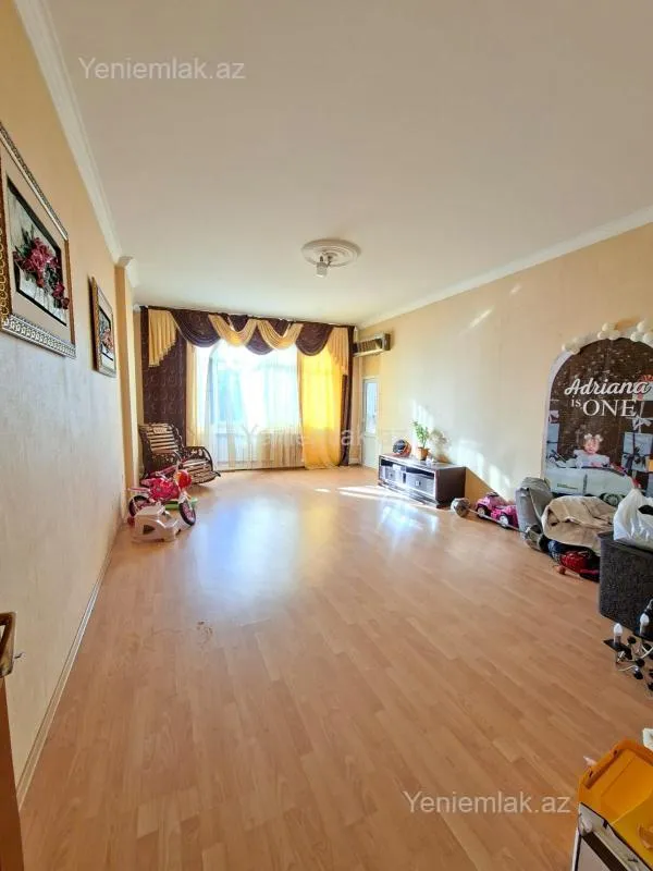 Satılır 3 otaqlı yeni tikili 145 m²