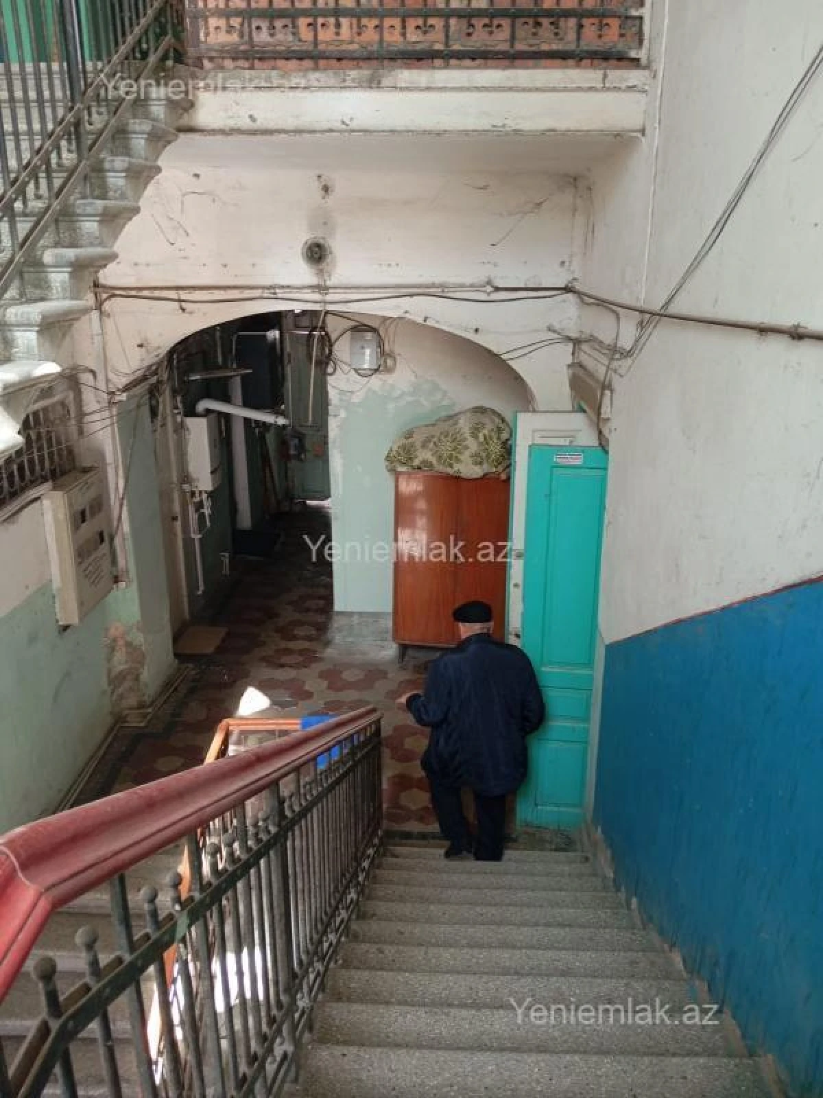 Satılır 1 otaqlı köhnə tikili 47 m²