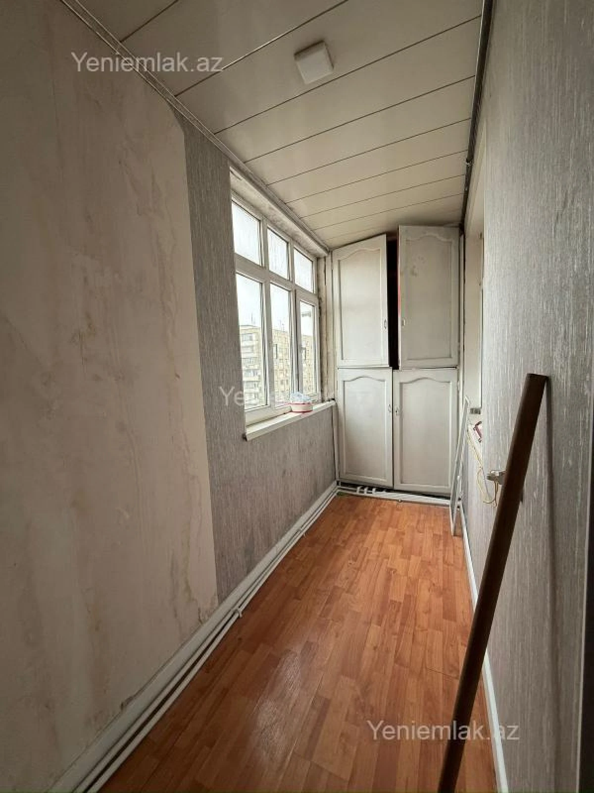 Satılır 2 otaqlı köhnə tikili 60 m²