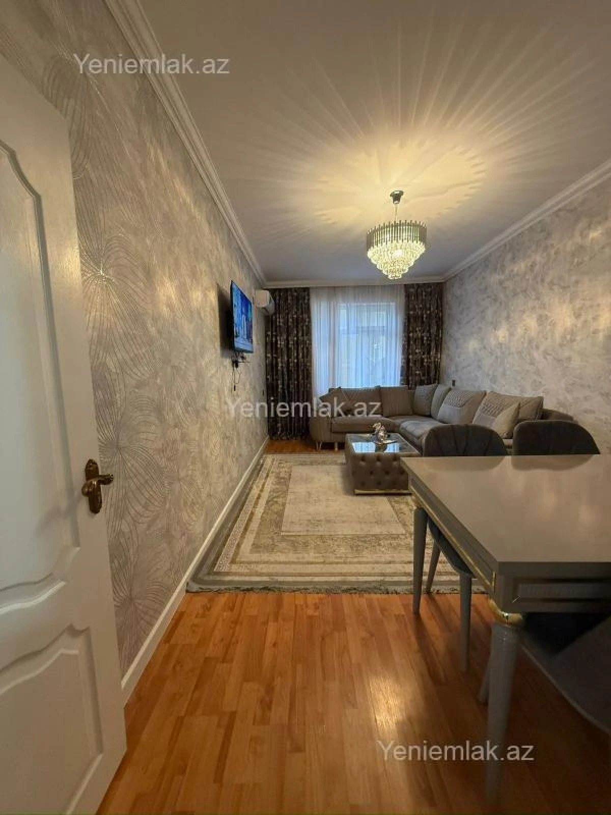 Satılır 2 otaqlı köhnə tikili 60 m²