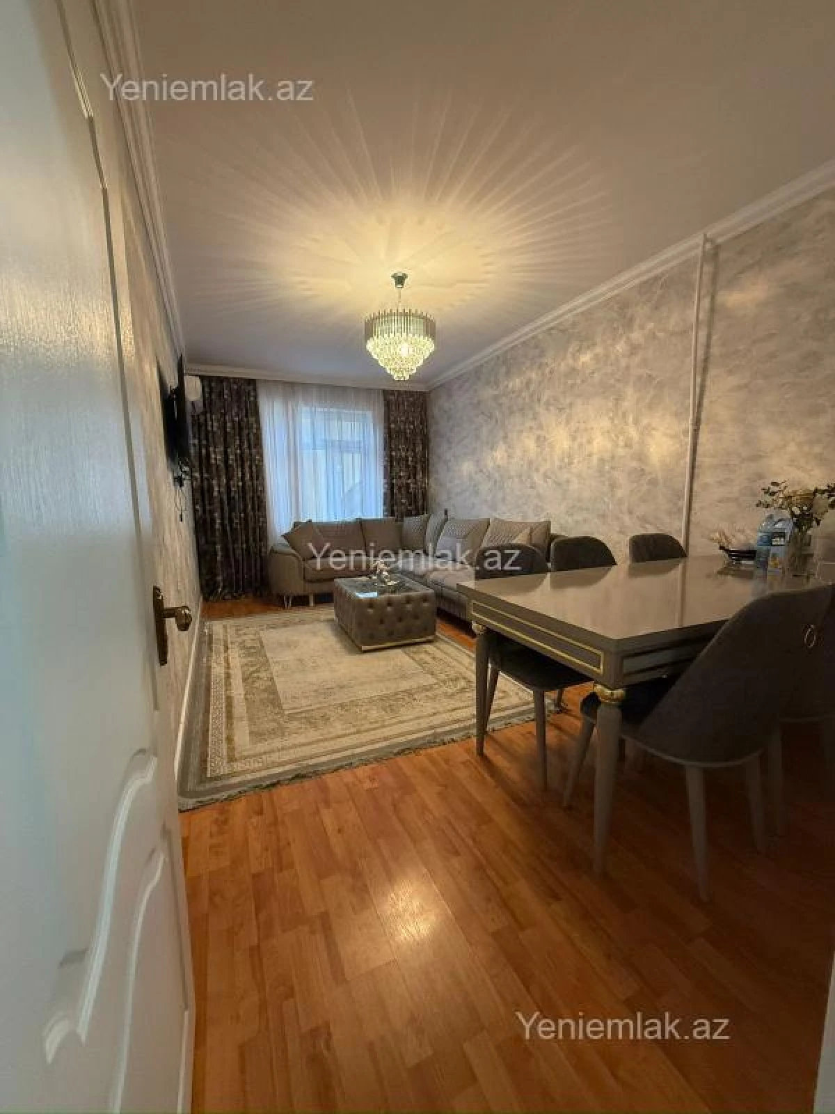 Satılır 2 otaqlı köhnə tikili 60 m²