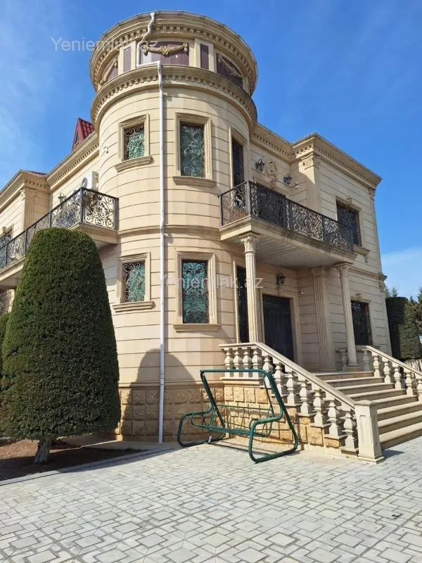 Satılır 6 otaqlı həyət evi 400 m²