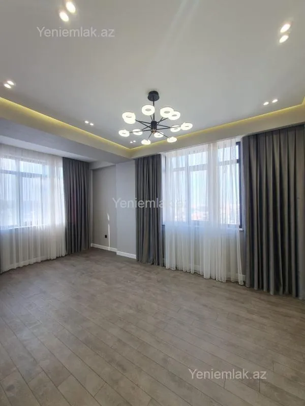 Satılır 2 otaqlı yeni tikili 65 m²