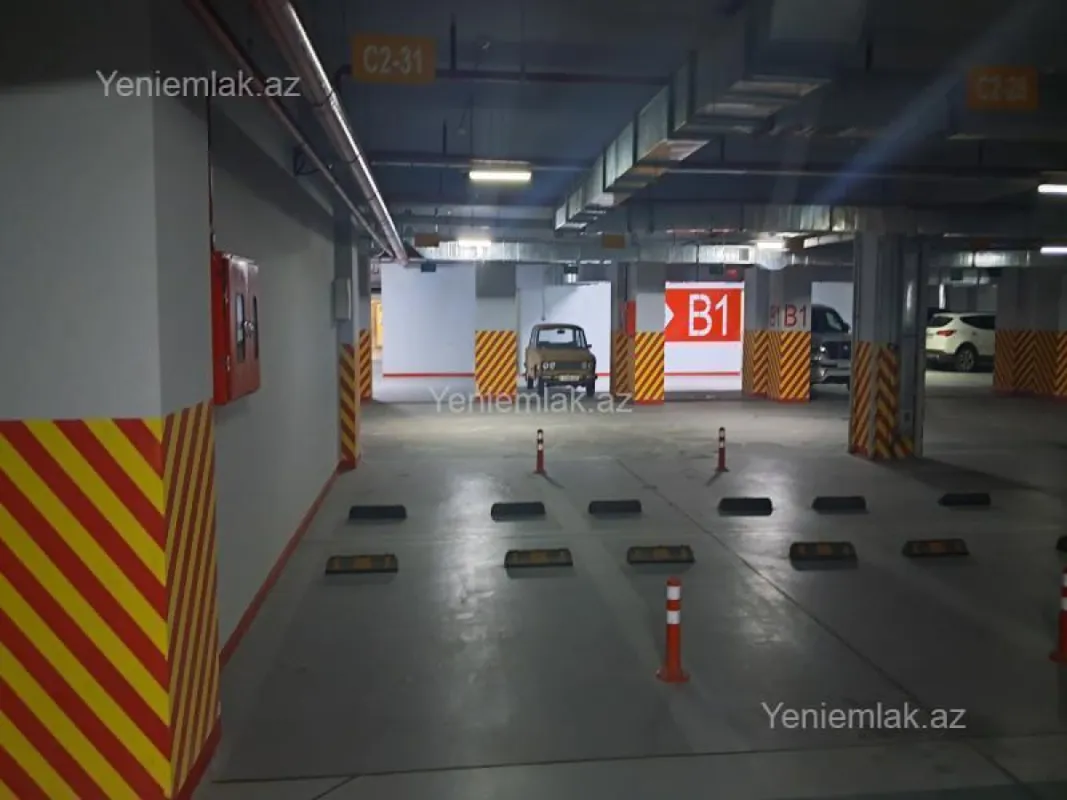 Satılır qaraj 20 m²