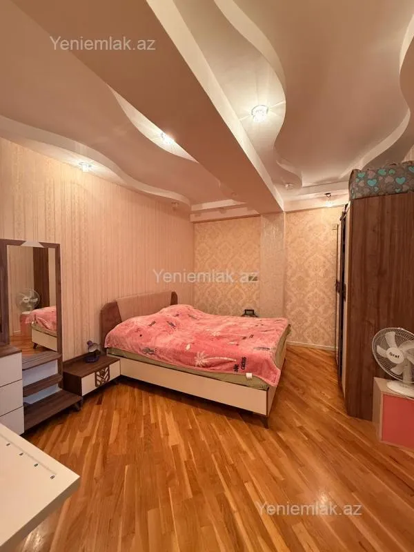 Satılır 3 otaqlı yeni tikili 105 m²