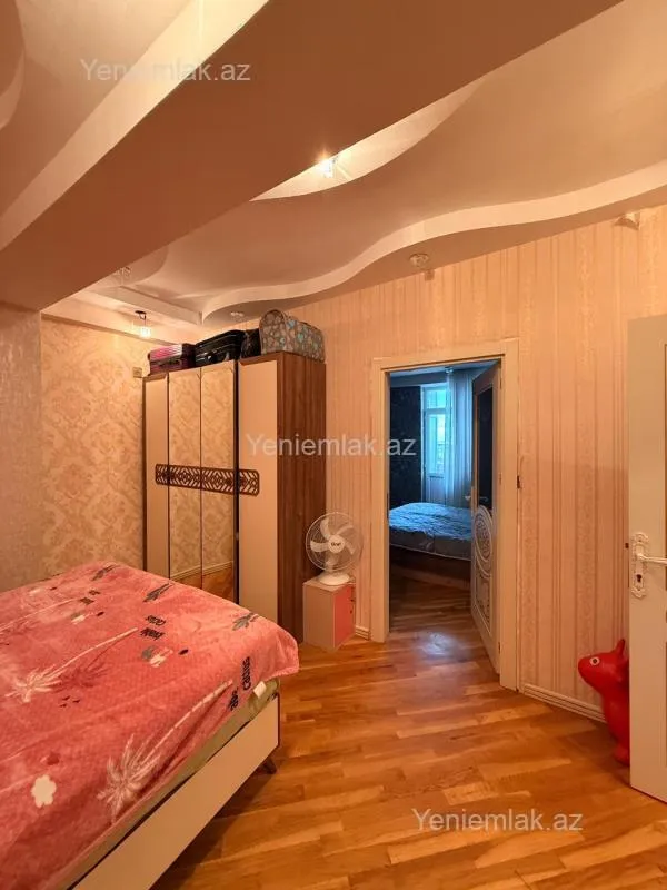 Satılır 3 otaqlı yeni tikili 105 m²