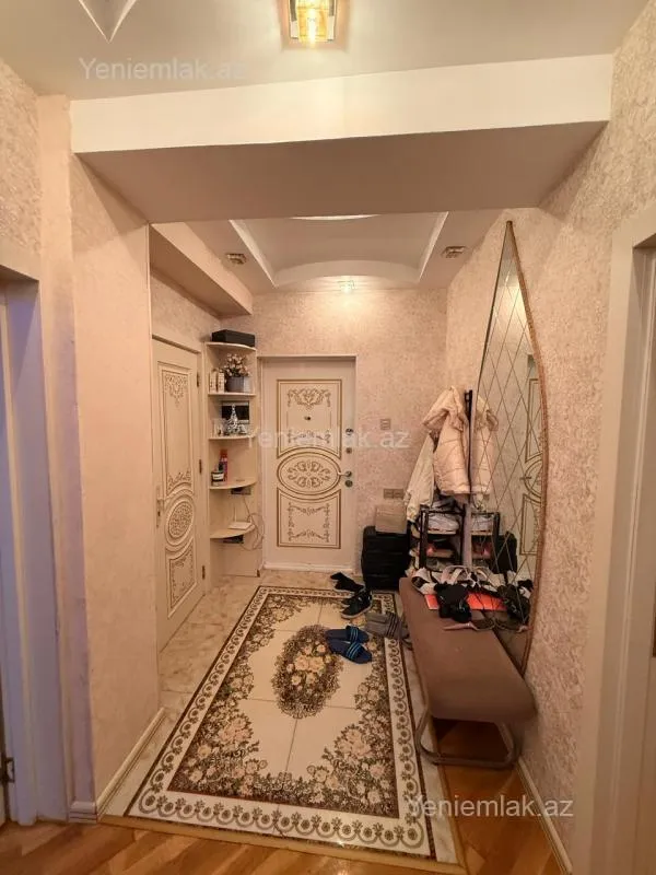 Satılır 3 otaqlı yeni tikili 105 m²