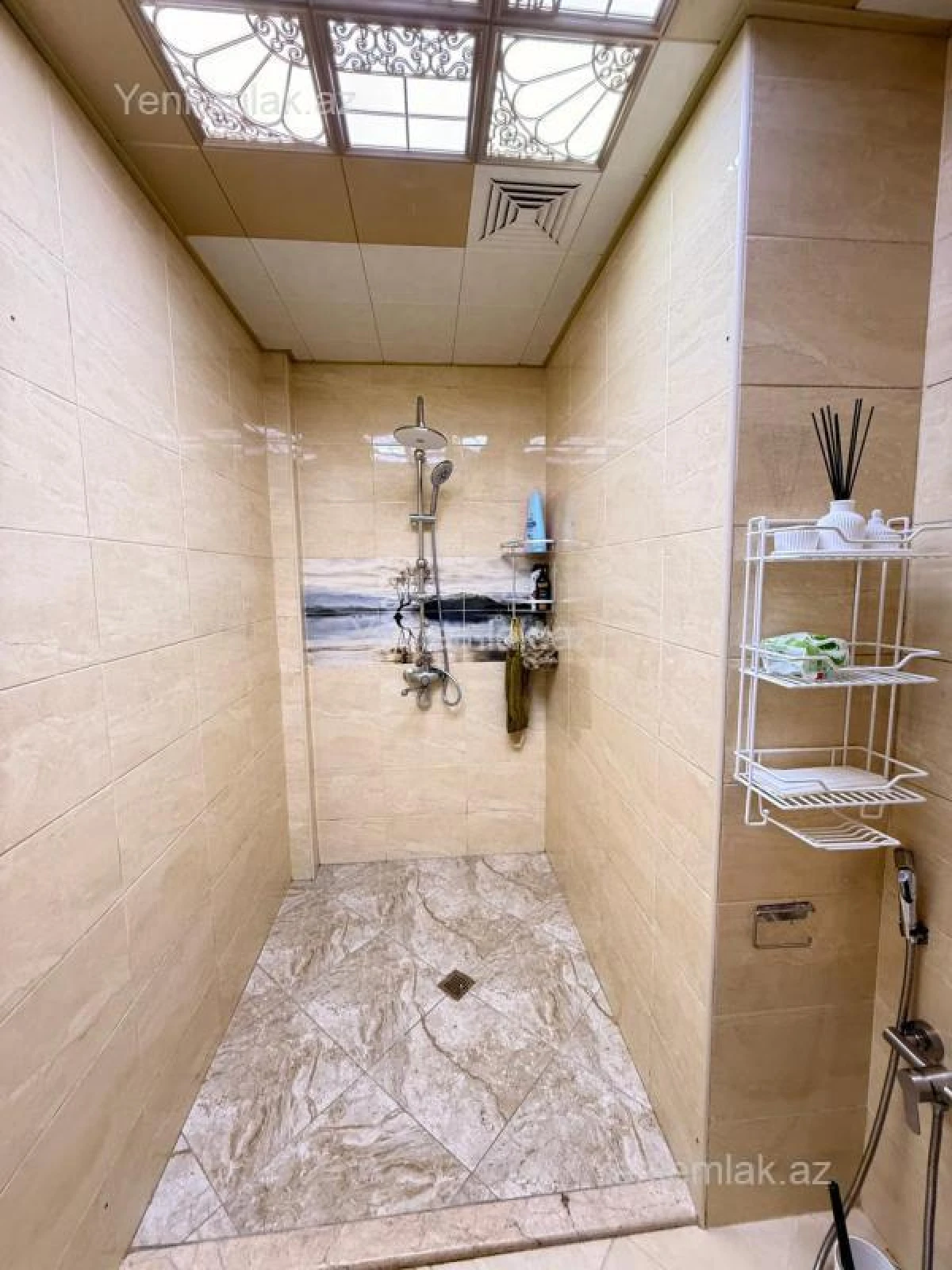 Satılır 3 otaqlı yeni tikili 105 m²