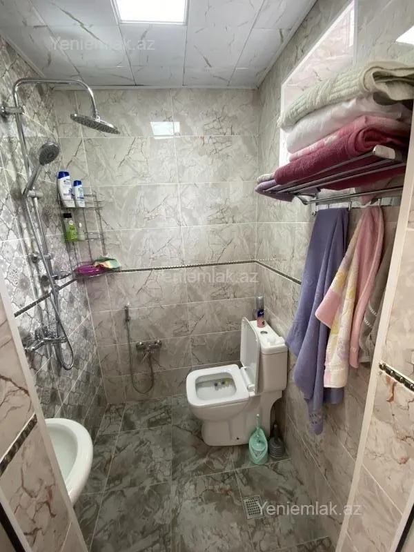 Satılır 5 otaqlı həyət evi 107 m²