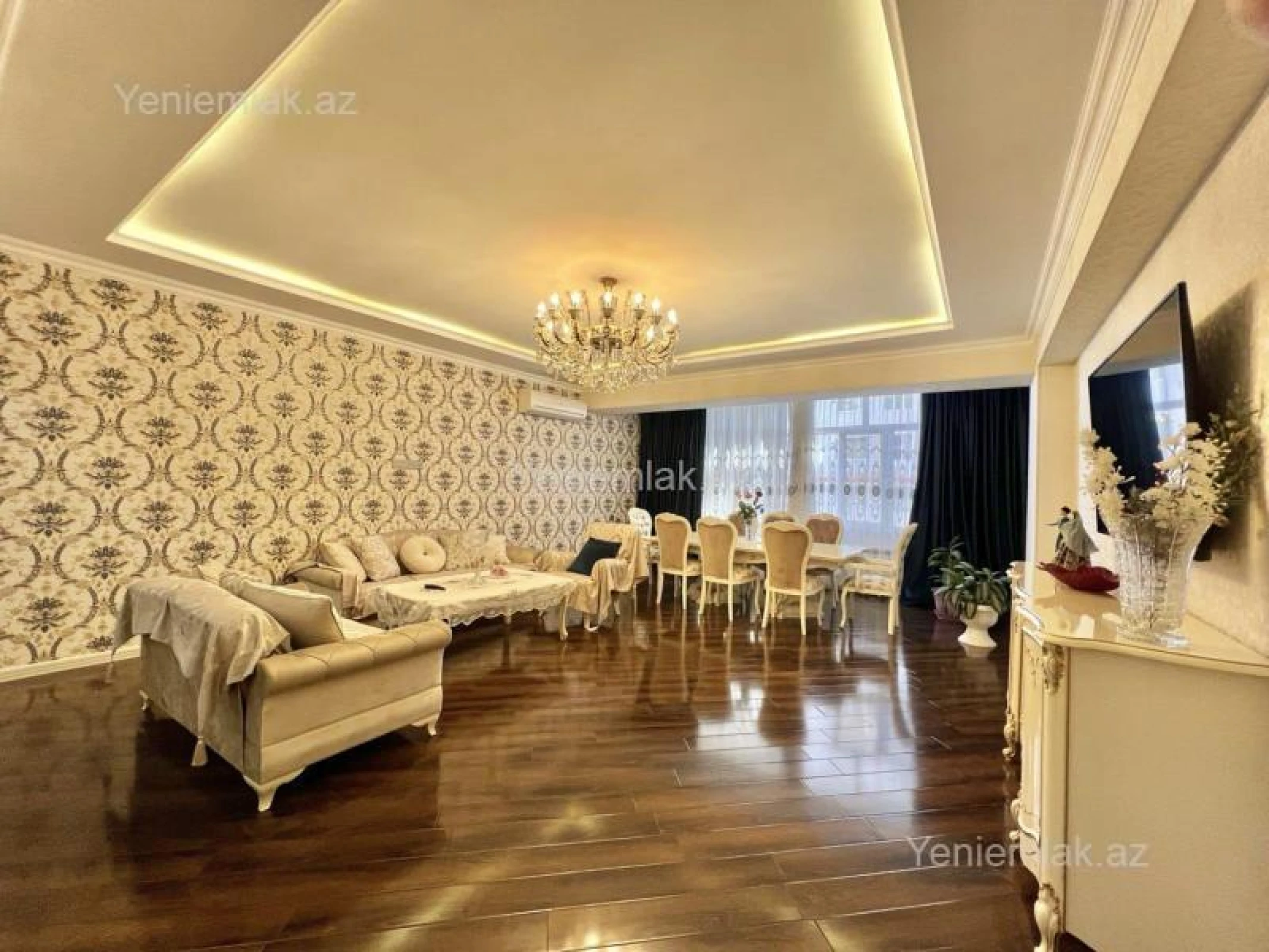 Satılır 3 otaqlı yeni tikili 135 m²