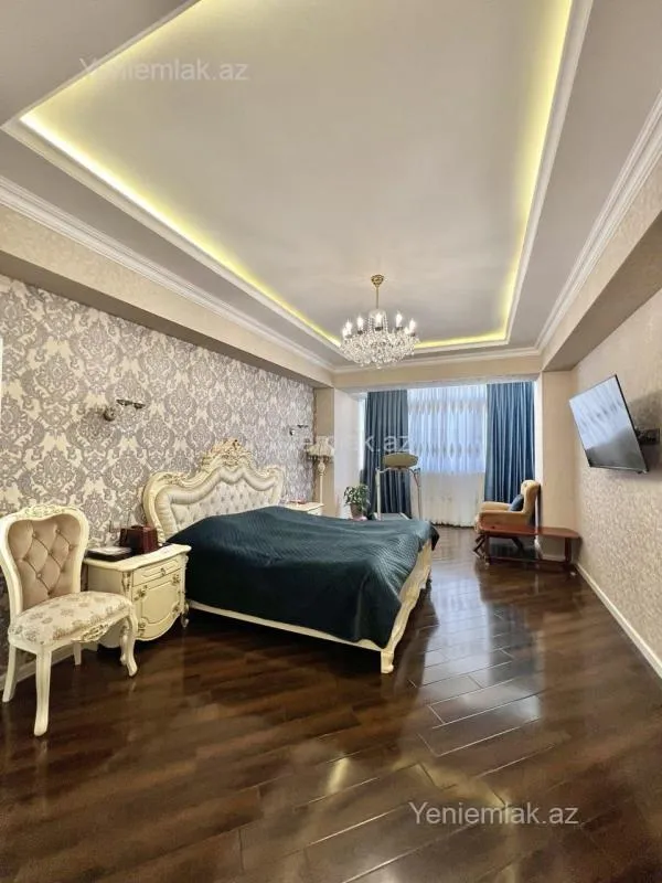 Satılır 3 otaqlı yeni tikili 135 m²