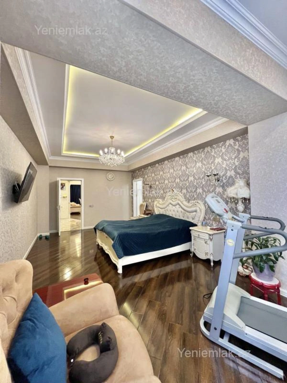 Satılır 3 otaqlı yeni tikili 135 m²