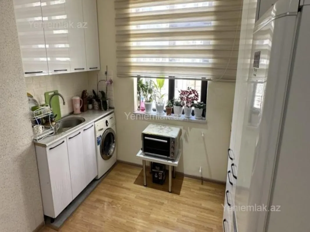 Satılır 3 otaqlı yeni tikili 86 m²