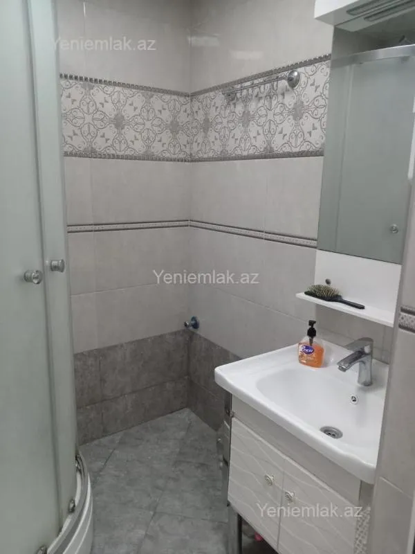 Satılır 3 otaqlı köhnə tikili 72 m²