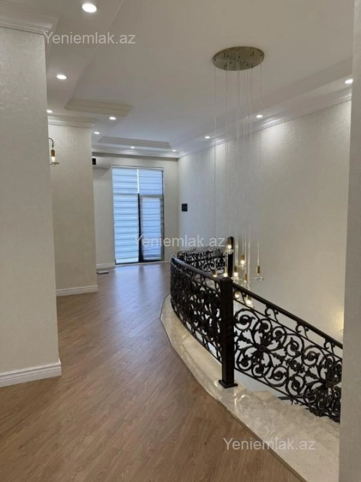 Satılır 5 otaqlı həyət evi 310 m²