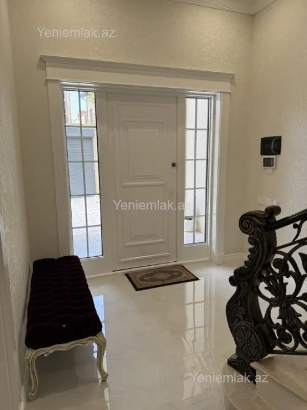 Satılır 5 otaqlı həyət evi 310 m²