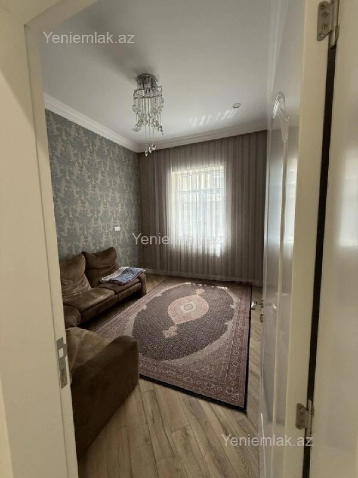 Satılır 5 otaqlı həyət evi 310 m²